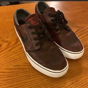 Size 10 Nike Janoski Leather Shoes